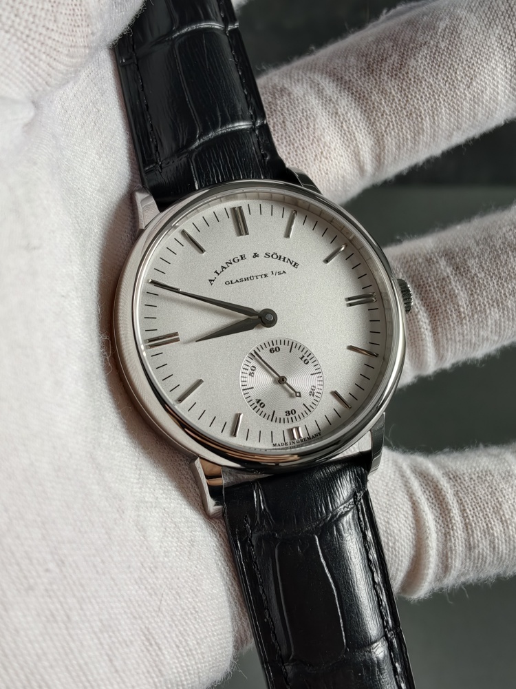 F8 A. Lange & Söhne Saxonia Thin | 40mm | Manual Wind Movement