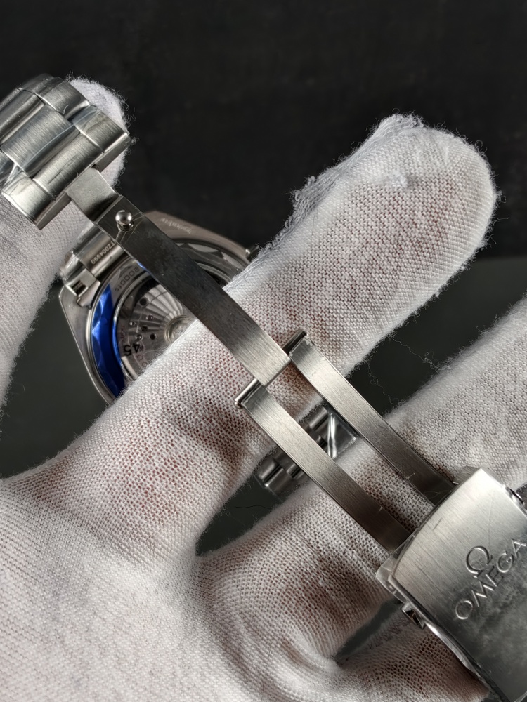 VSF Planet Ocean 600M White Dial