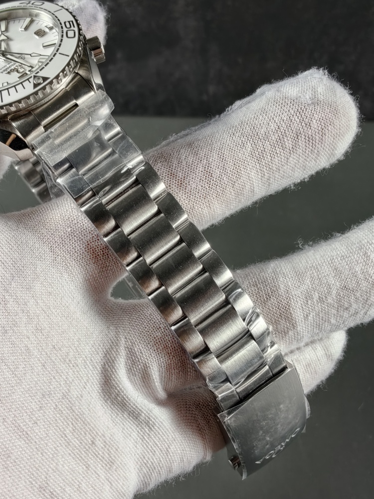 VSF Planet Ocean 600M White Dial