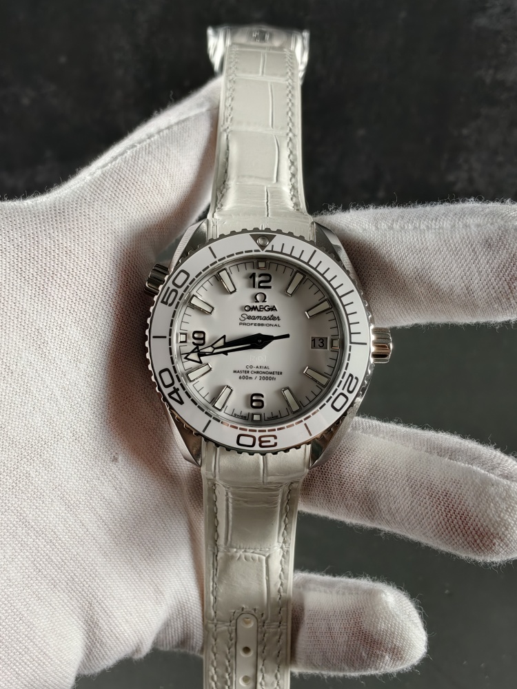 VSF Seamaster Planet Ocean White Dial | 43.5mm | DD8900 Super Clone Movement | White Leather Strap