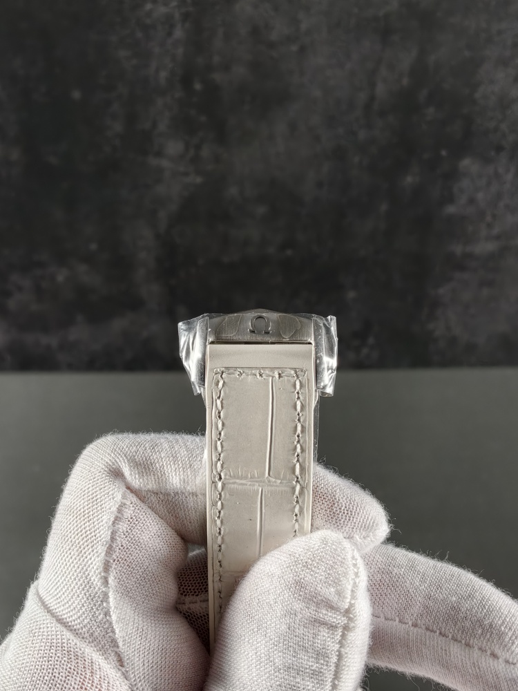 VSF Seamaster Planet Ocean White Dial | 43.5mm | DD8900 Super Clone Movement | White Leather Strap