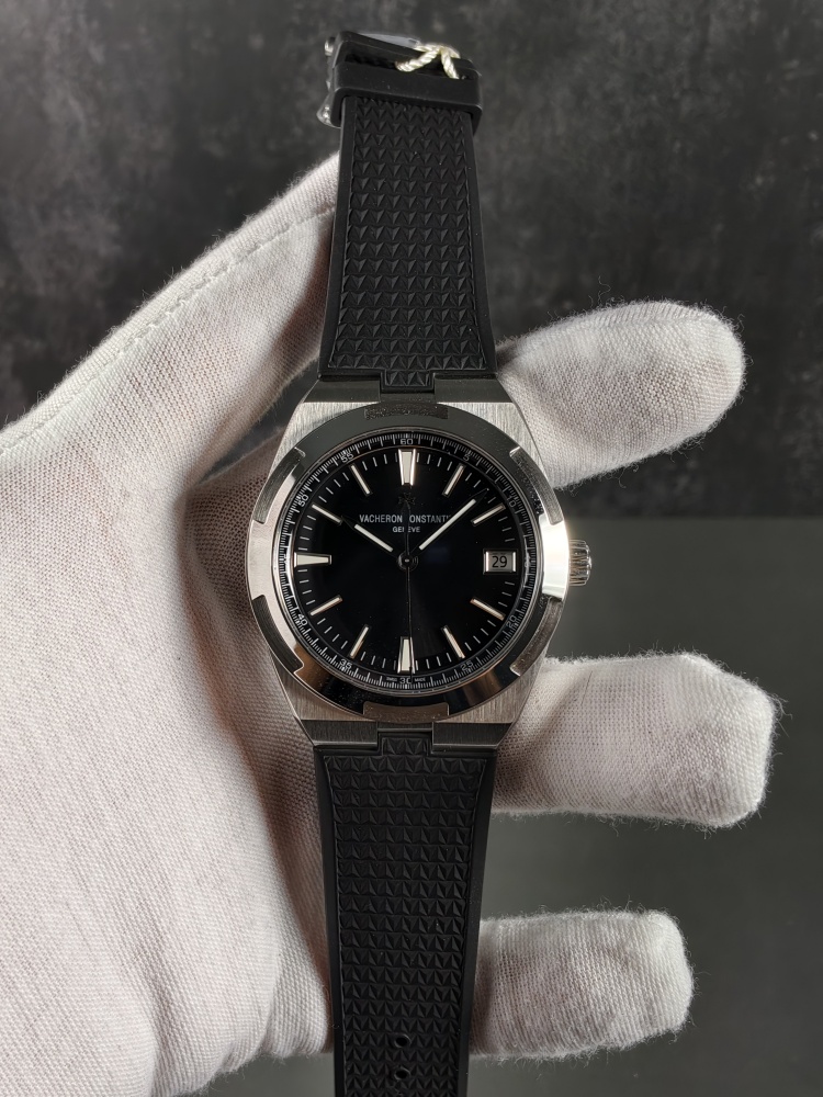 PPF Overseas 4500V Black Dial with Rubber Straps | 41mm |
