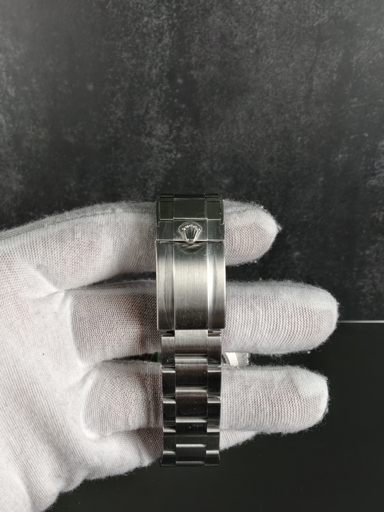 QF Explorer II White Dial 42mm – JH3285 Free-Sprung Super Clone Movement