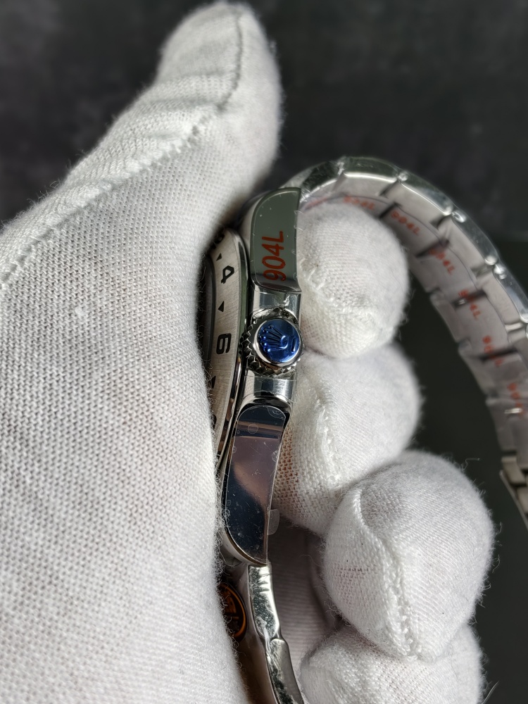 QF Explorer II White Dial 42mm – JH3285 Free-Sprung Super Clone Movement
