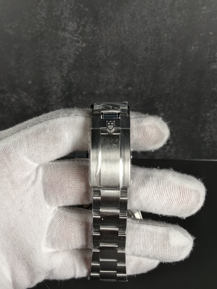 ZF Black Bay 68 Silver Dial | 43mm | A2824 Automatic Movement