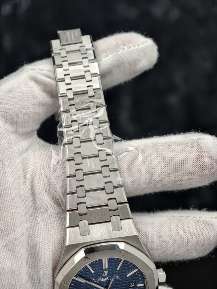 IPF Royal Oak 15500 41mm Blue Dial – A4302 Automatic Movement