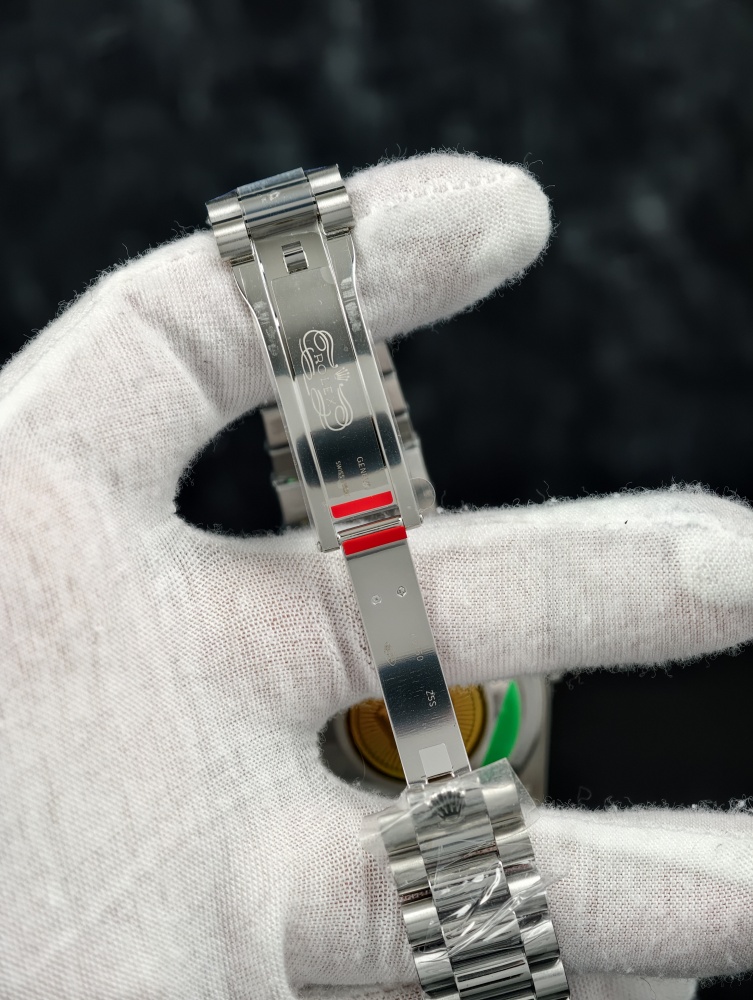RGF Day-Date 40mm White Gold Green Dial – SH3255 Automatic Movement