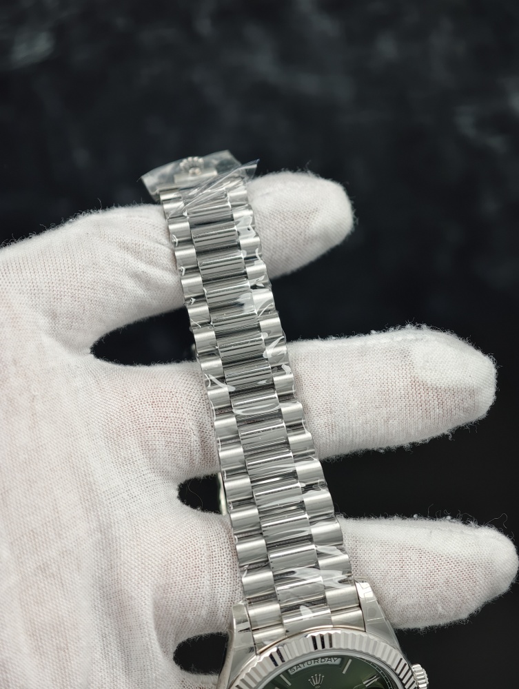 RGF Day-Date 40mm White Gold Green Dial – SH3255 Automatic Movement