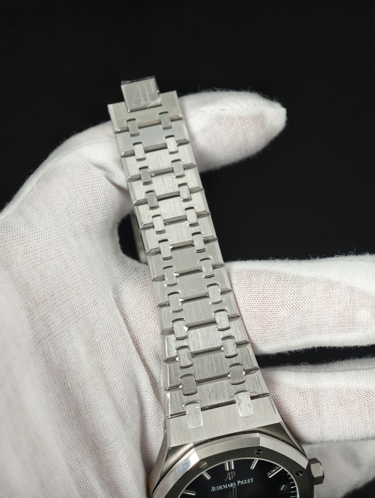 ZF Royal Oak 15500 41mm Black Dial – SA4302 Free-Sprung Super Clone Movement