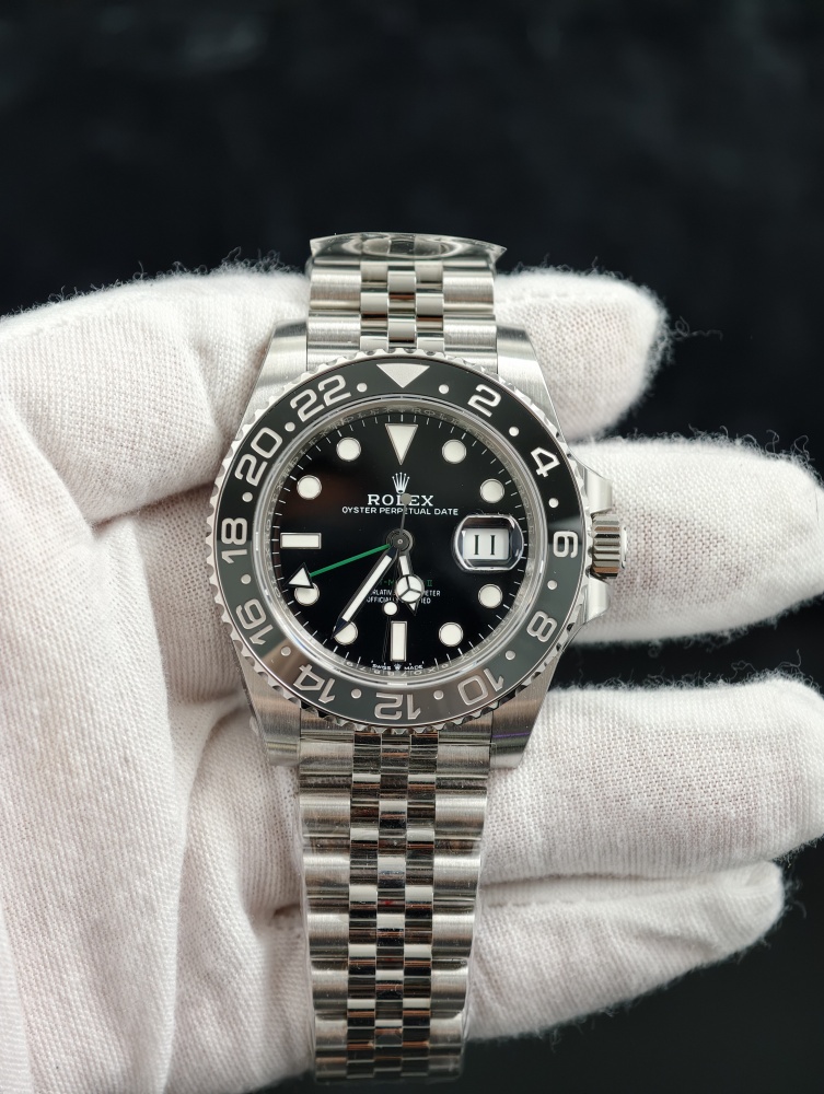 VSF GMT-Master II “Bruce Wayne” 126710GRNR