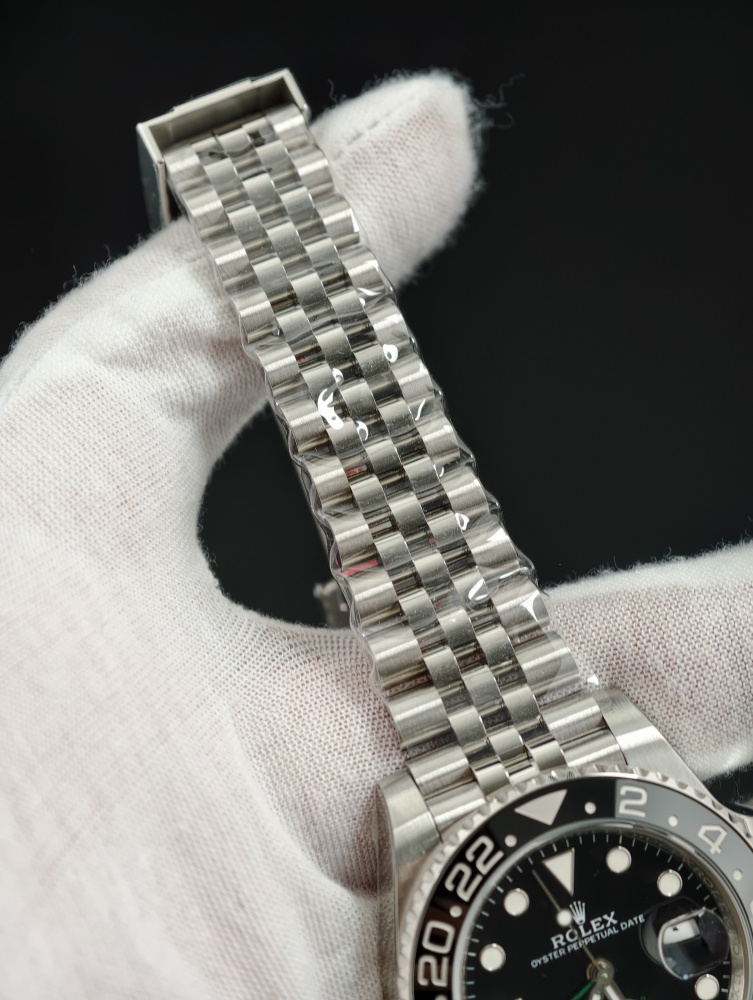 VSF GMT-Master II “Bruce Wayne” 126710GRNR