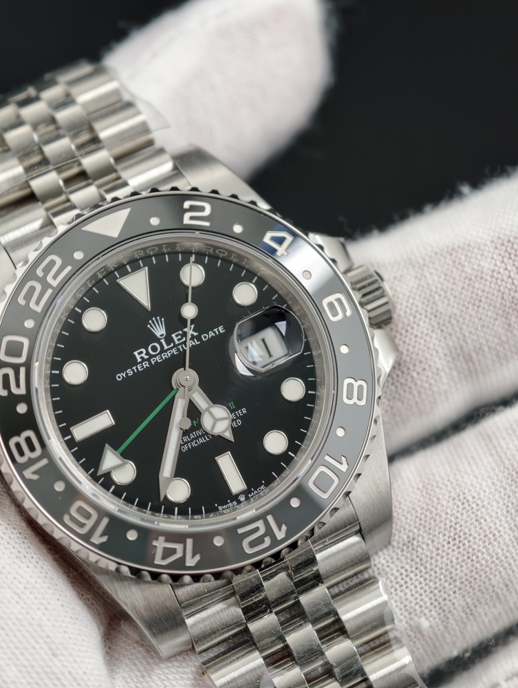 VSF GMT-Master II “Bruce Wayne” 126710GRNR