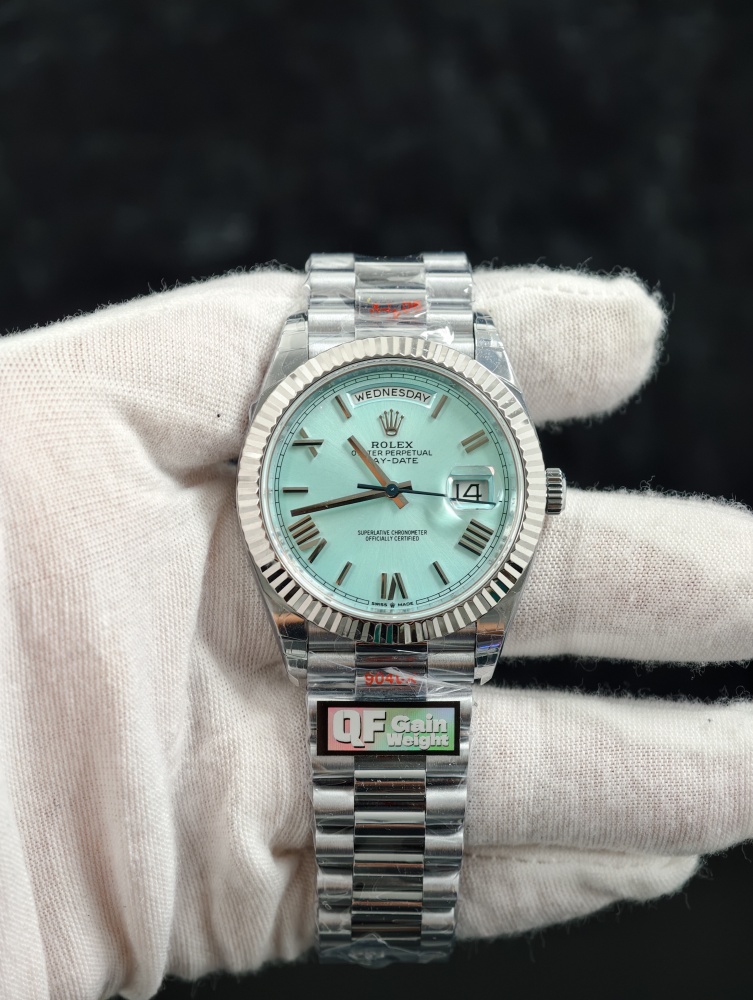 QF V9 Day-Date 40mm White Gold Platinum Dial – 210g JH3255 Free-Sprung Super Clone