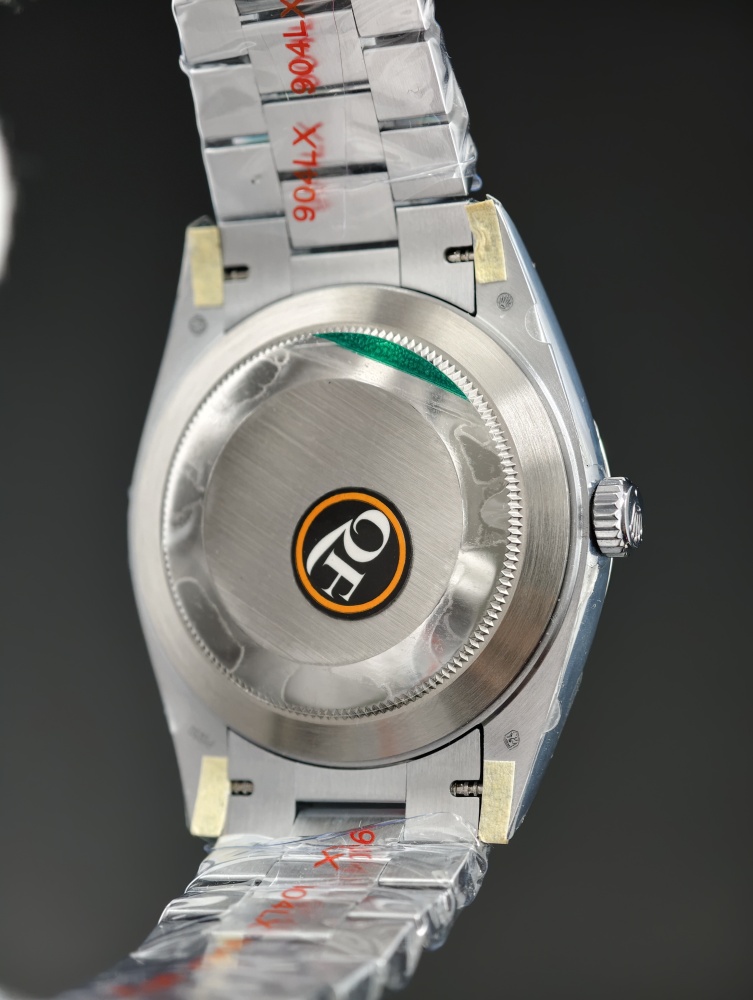 QF V9 Day-Date 40mm White Gold Platinum Dial – 210g JH3255 Free-Sprung Super Clone