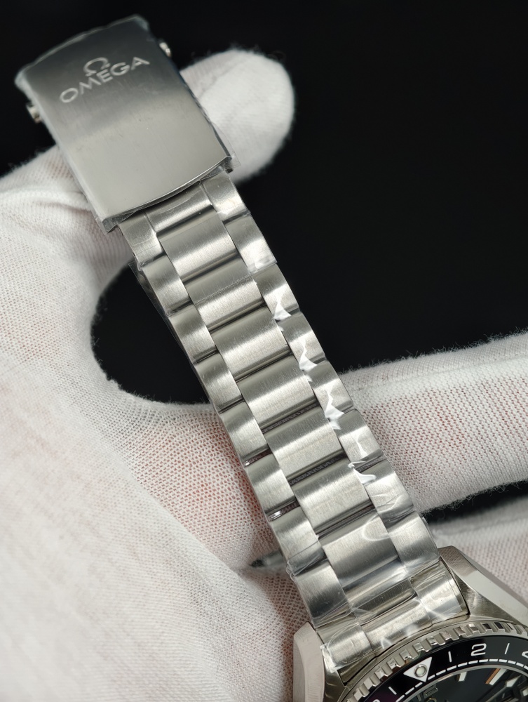 VSF Seamaster Planet Ocean 600M GMT 43.5mm Black & White “Tai Chi” – A8906 Automatic GMT Movement