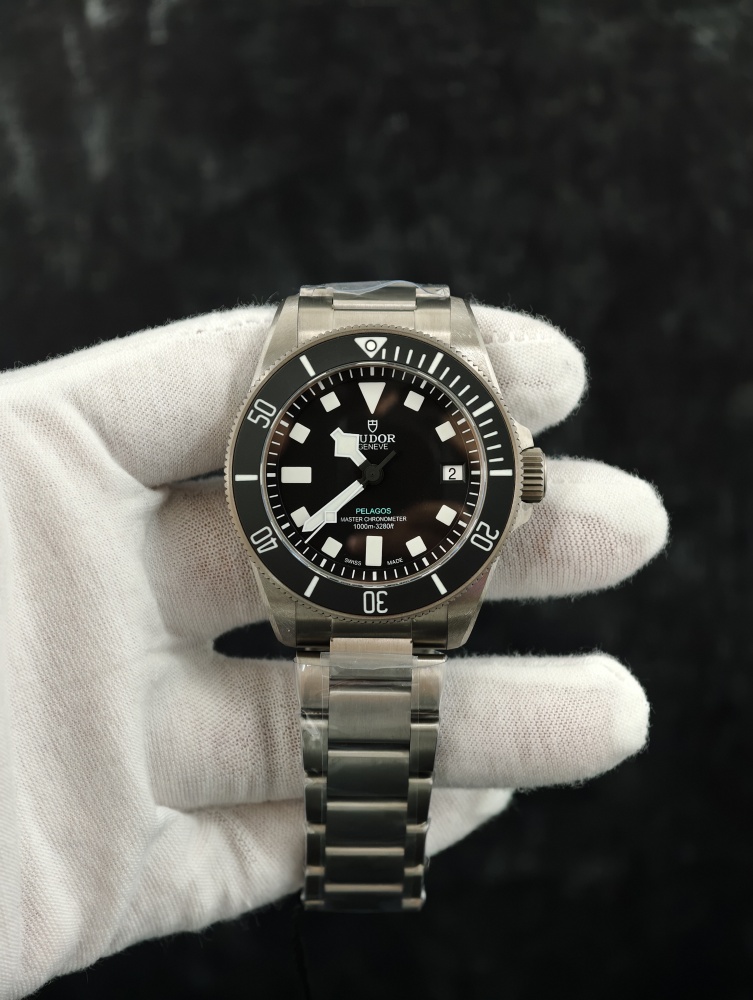 ZF Pelagos Ultra | 43mm | A2892 Automatic Movement | Titanium