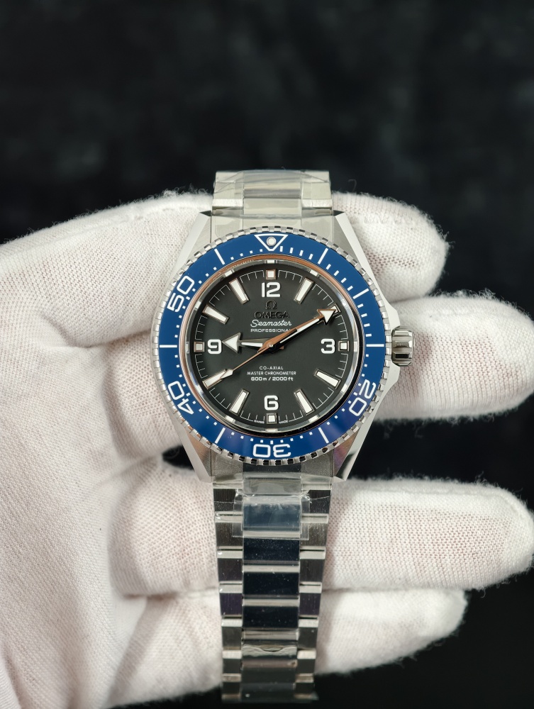 VSF Seamaster Planet Ocean 600M Black Dial Blue Bezel | 43.5mm | DD8900 Super Clone Movement