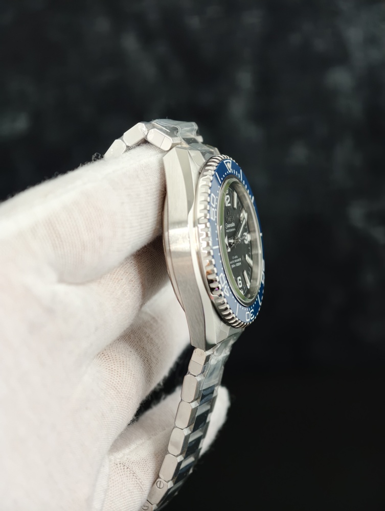 VSF Seamaster Planet Ocean 600M Black Dial Blue Bezel | 43.5mm | DD8900 Super Clone Movement
