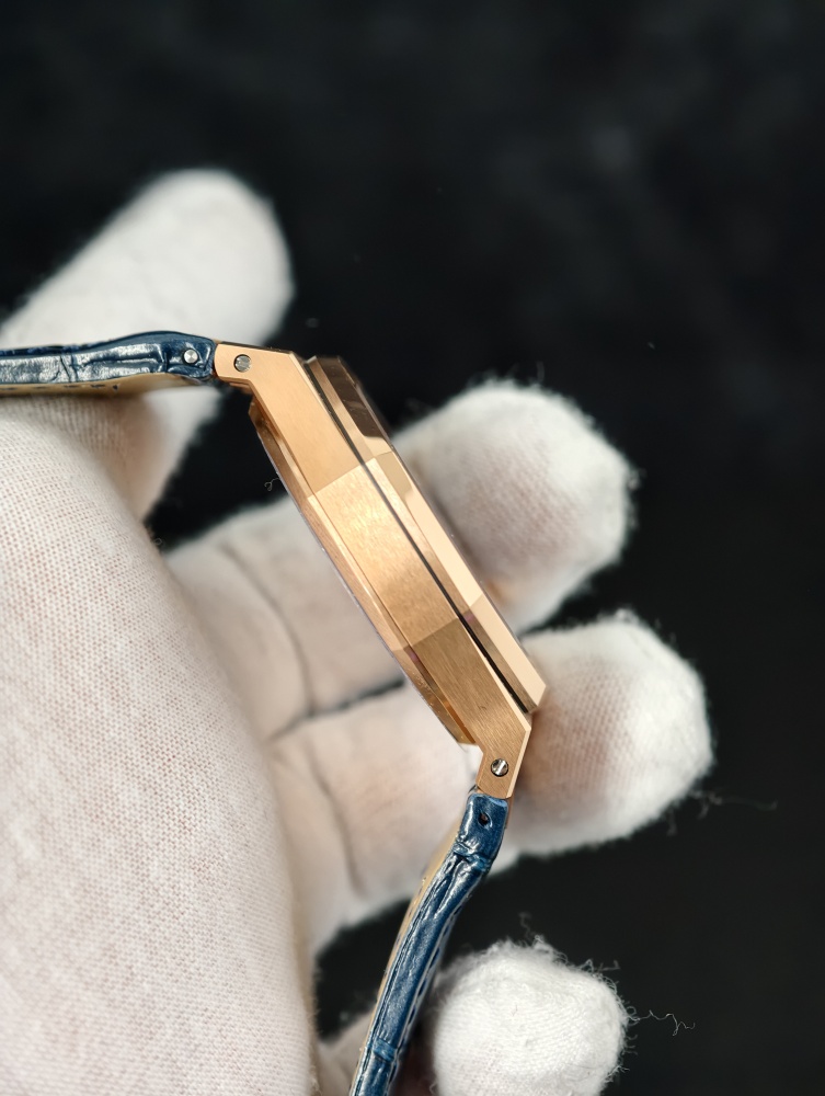 OCTA Royal Oak 15510 41mm Rose Gold Blue Dial – JH4302 Free-Sprung – Blue Leather Strap
