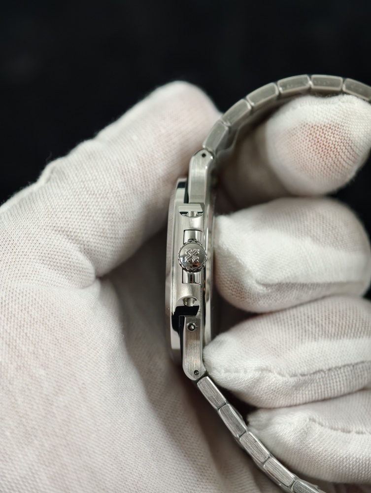 PPF V3 Nautilus 5712/1A 40mm Blue Dial – A240 Super Clone Movement