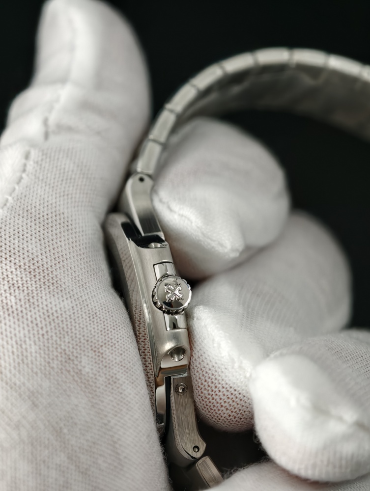 PPF V3 Nautilus 5712/1A 40mm Blue Dial – A240 Super Clone Movement