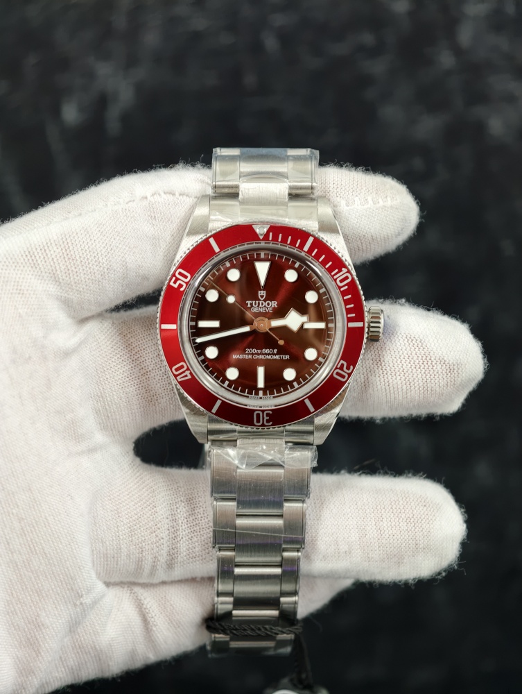 ZF Black Bay 58 Burgundy Oyster Bracelet