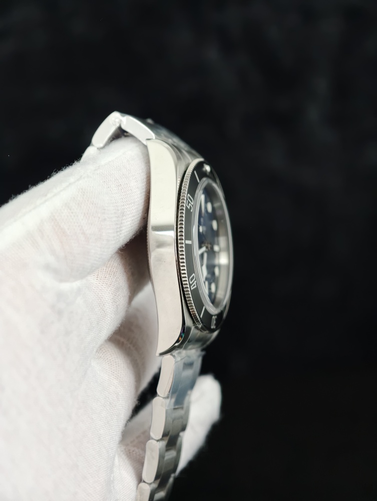 ZF Tudor Black Bay 68 43mm Blue Dial – A2824 Automatic Movement
