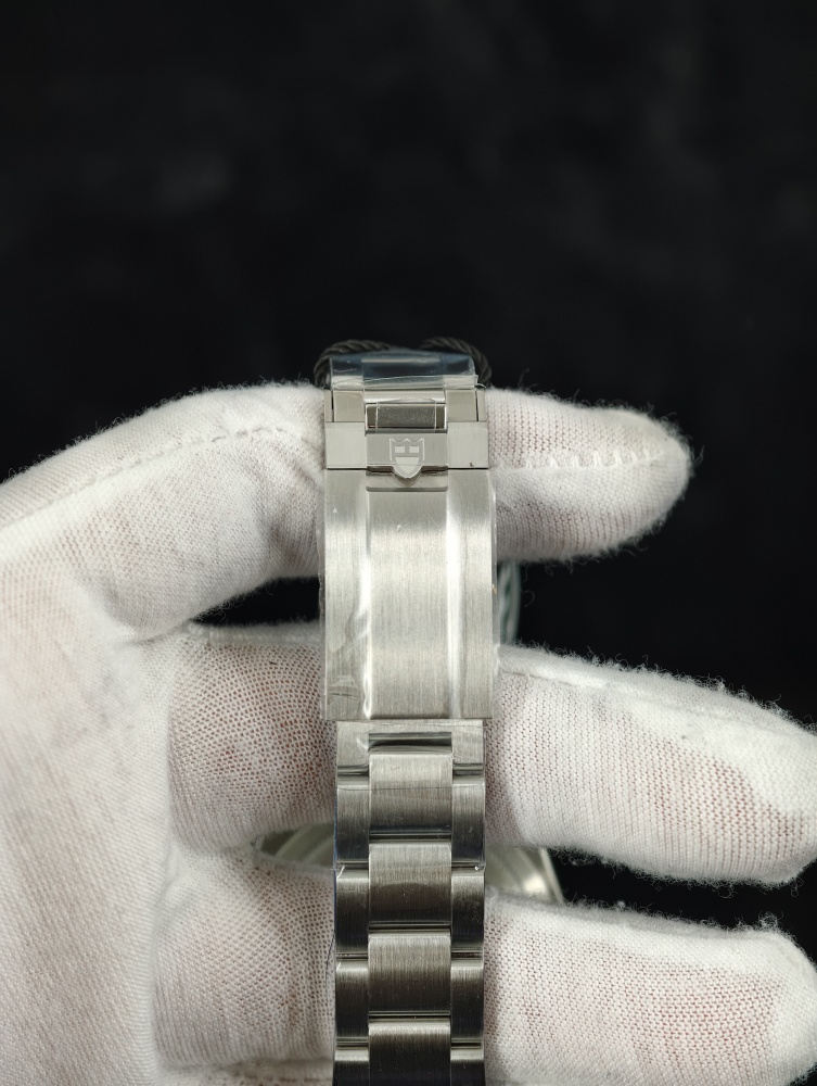 ZF Tudor Black Bay 68 43mm Blue Dial – A2824 Automatic Movement
