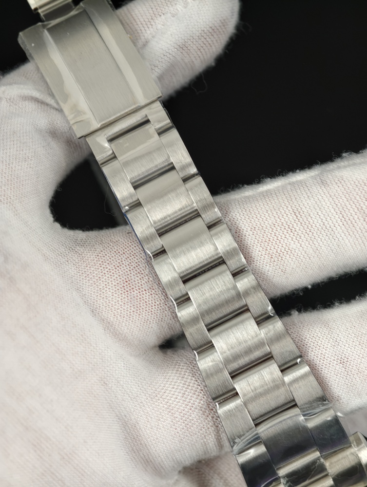 ZF Tudor Black Bay 68 43mm Blue Dial – A2824 Automatic Movement