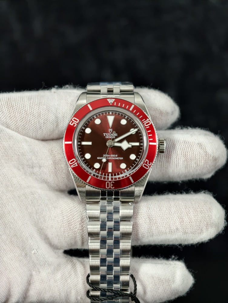 ZF Black Bay 58 Burgundy Jubilee