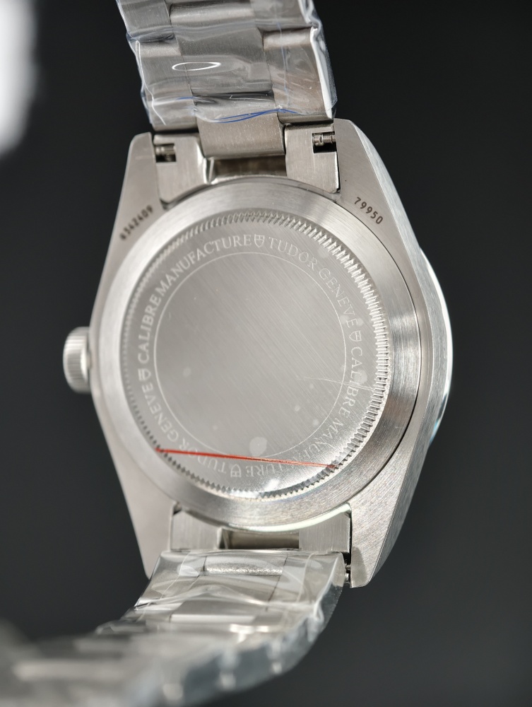 V2F Tudor Ranger 39mm Black Dial – Automatic Movement