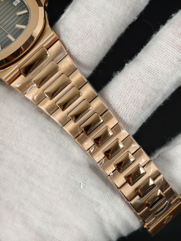 DDF Nautilus 5711/1R 40mm Rose Gold – 324 Automatic Movement