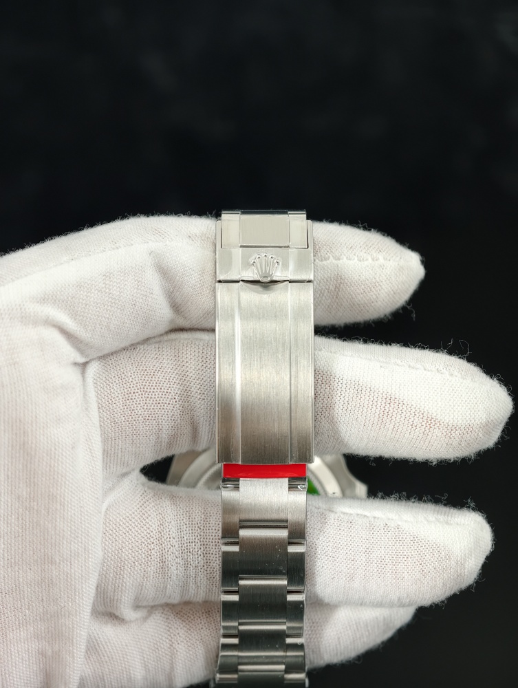 VSF Hulk 116610LV | 40mm | DD3135 Movement