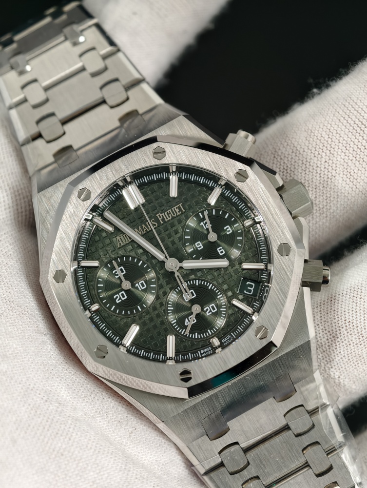 OCTA Royal Oak Chronograph 26240 41mm Green Dial – JH4401 Free-Sprung Super Clone