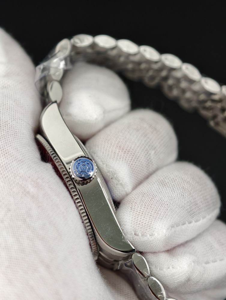 ZF Black Bay 58 GMT Black & Burgundy | 39mm | A2824 Automatic Movement