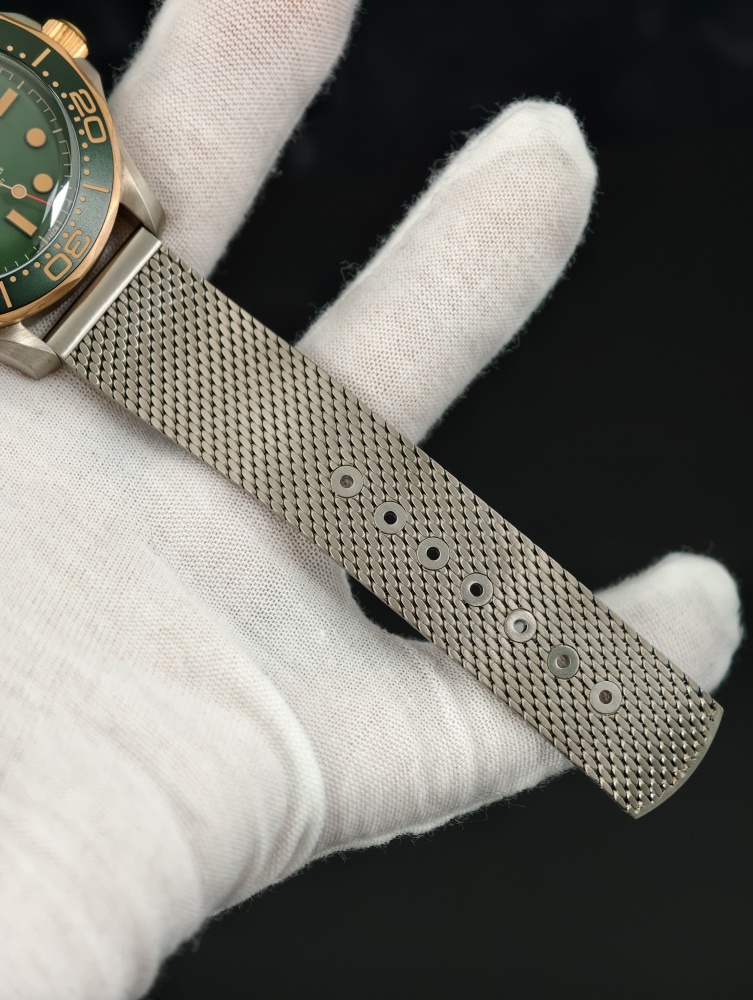 VSF Seamaster Diver 300M 42mm Titanium & Bronze Gold Green – DD8806 Automatic Movement