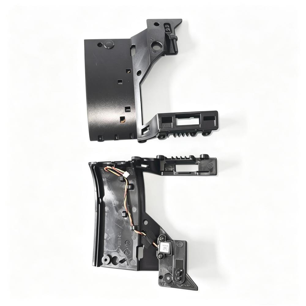 Phantas-Front Lower Strut Plate Assembly(L)