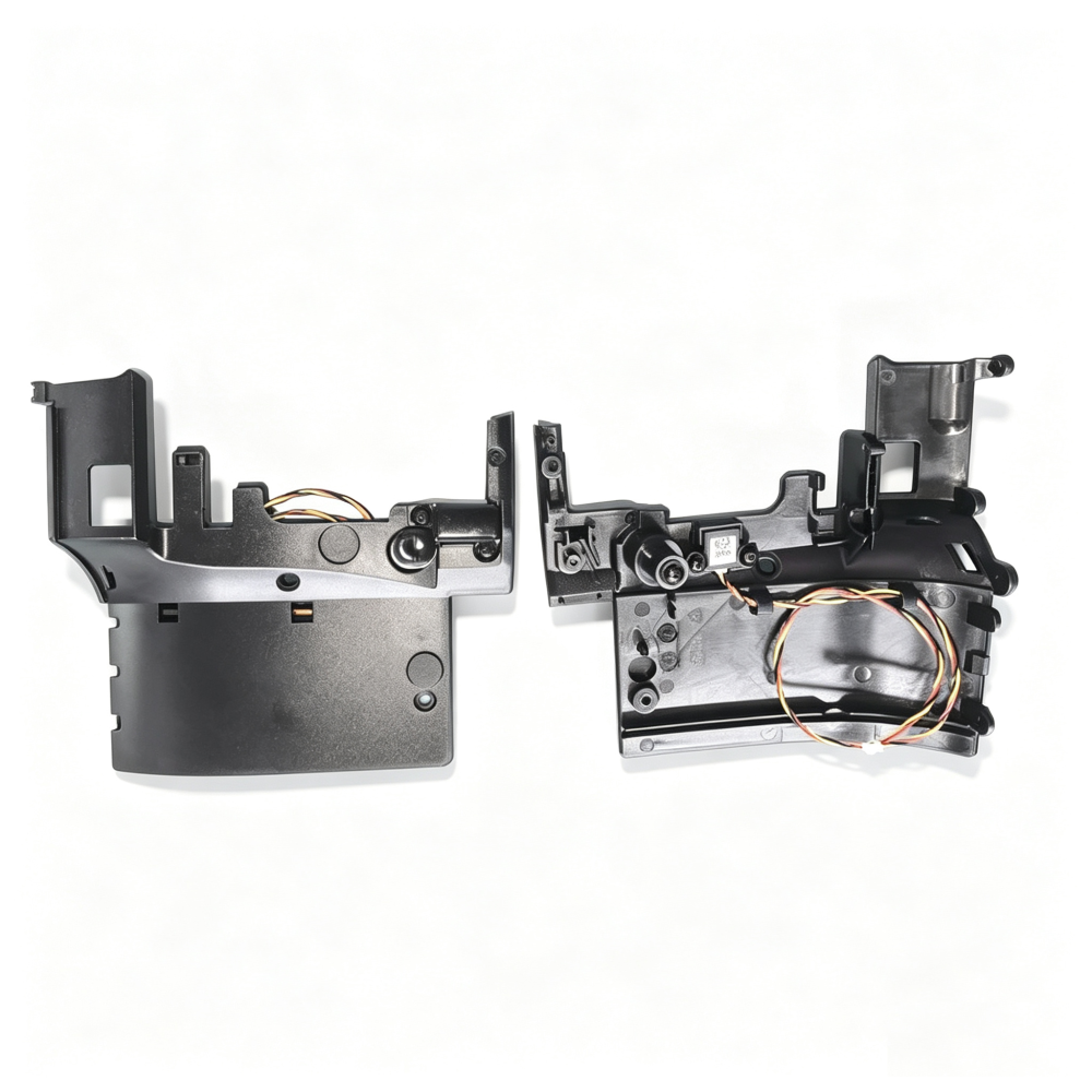 Phantas-Front Lower Strut Plate Assembly(R)