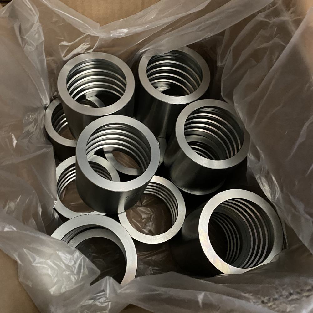 00210 High Pressure Stainless Steel Hose Socket Crimp Ferrules R2 2SN Hydraulic Hose Ferrule Non Skive SAE Hydraulic Ferrules