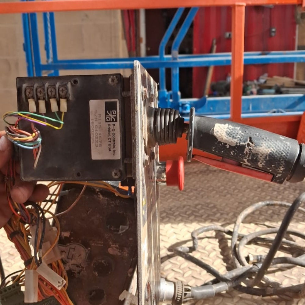 1600295 Single Axis Joystick Controller for JLG Scissor Lift E2 1532E2 1932E2 2032E2 2632E2 2646E2 3246 Aerial Work Platform