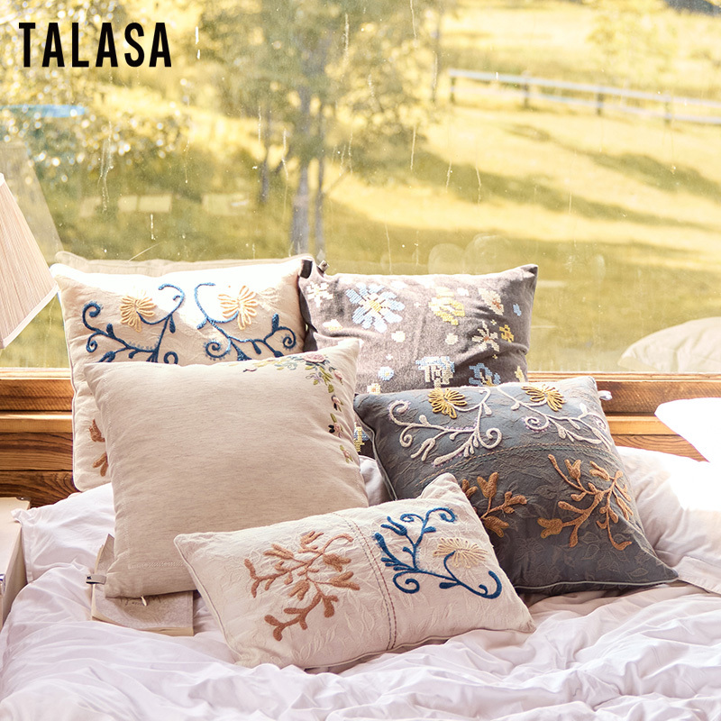 Embroidered‌ Throw pillow‌