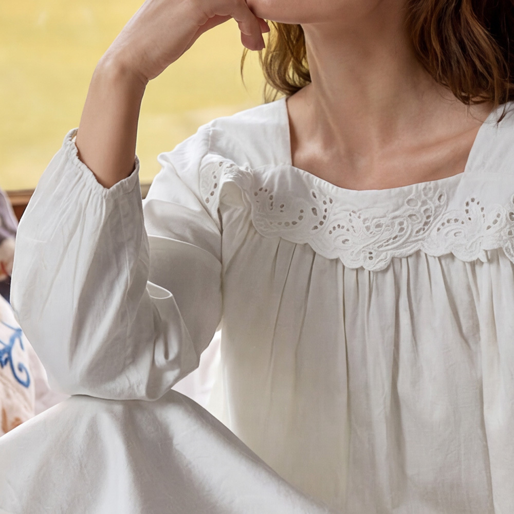 ‌100% Cotton‌ nightgown trimmed with white lace