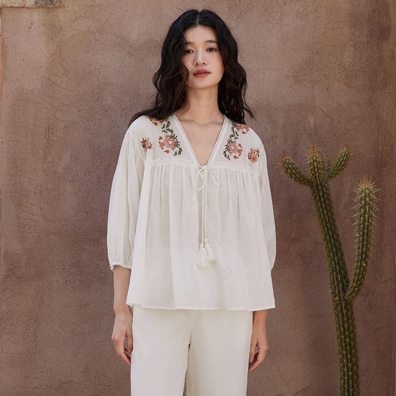 100% cotton Embroidered designs shirt
