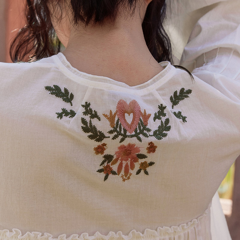 100% cotton Embroidered designs shirt