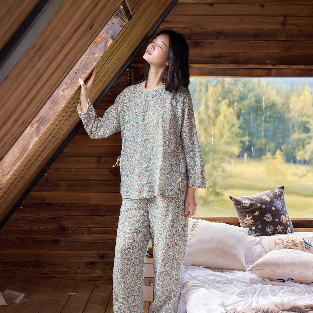TALASA 100% Cotton Eastern Floral Asymmetric Trim Pajama Set