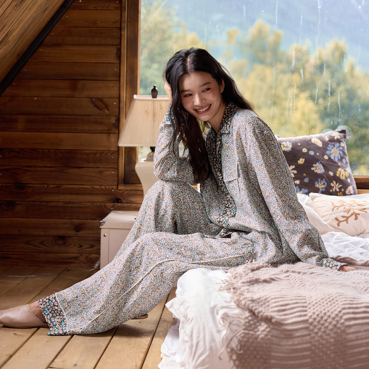 TALASA 100% Cotton Ditsy Floral Contrast Trim Pajama Set