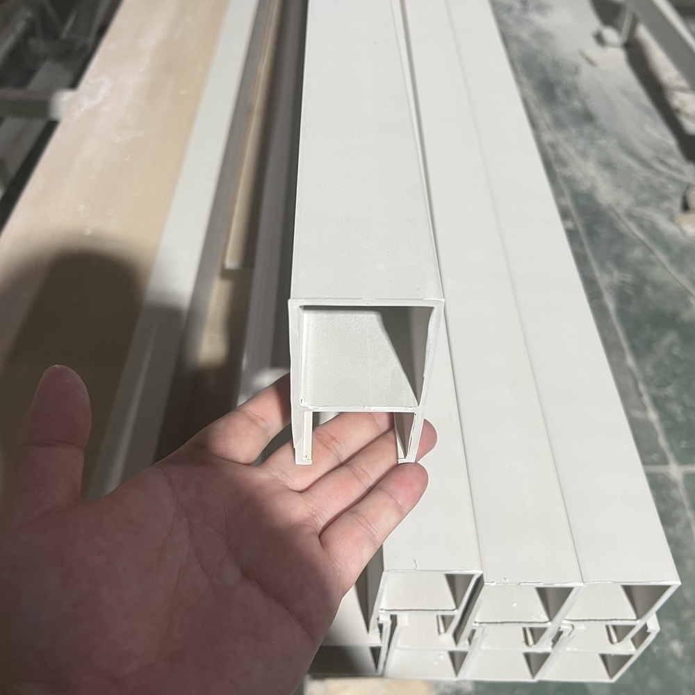 Supply Green Eco-friendly EcologicalWPC Timber Tube Wood square Hollow square Timbers Hebei for Home Commercial Useno Painting, ROYUE Material,Supply Green Eco-friendly EcologicalWPC Timber Tube Wood square Hollow square Timbers Hebei for Home Commercial Useno Painting