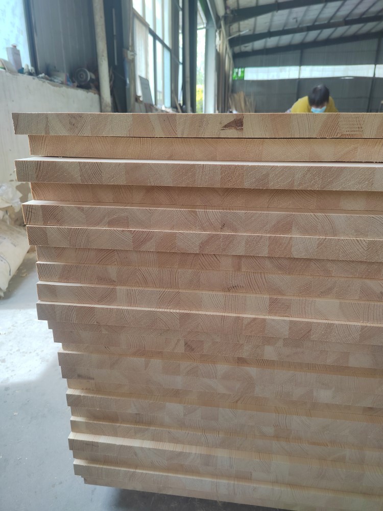Red Pine Solid Wood Board Manufacturer & Wholesale Supplier, ROYUE Material,Paulownia Rubberwood Acacia Pine Finger Joint Board 12mm 15mm 18mm 25mm 33mm 38mm 50mm AA AB AC BC Grade Finger Jointed Boards