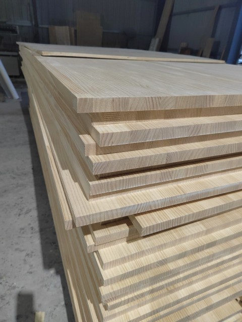 Radiata Pine Solid Wood Board Manufacturer & Wholesale Supplier, ROYUE Material,Radiata Pine Solid Wood Board Manufacturer & Wholesale Supplier