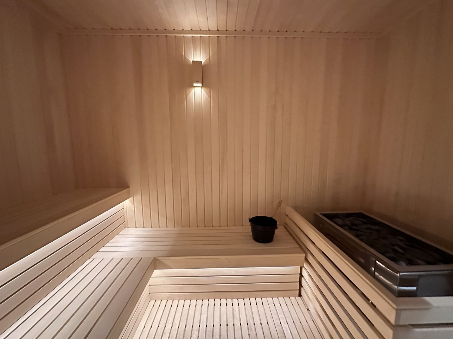 Hinoki 用于桑拿与卫浴空间